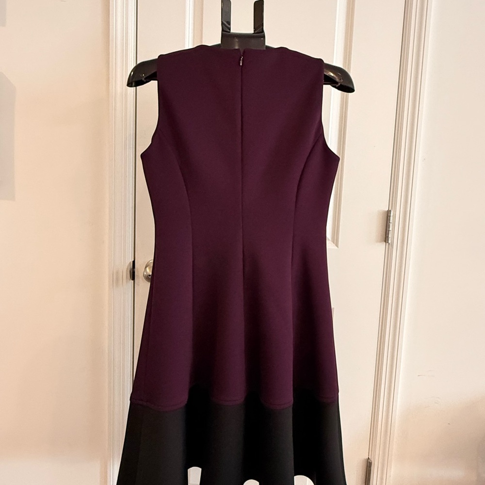 Calvin Klein Scuba Knit Fit & Flare Plum/Eggplant Colorblock Dress - Size 10 - Picture 2 of 8